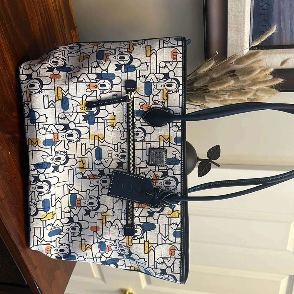 Dooney & Bourke women’s Donald Duck Disney Parks Bag